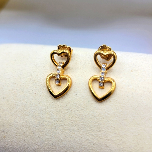 Retro Dainty Double Heart Earrings • Goldtone And Rhinestones • Pierced - Picture 3 of 4